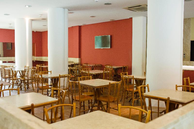 Отель Rede Andrade Vela Branca