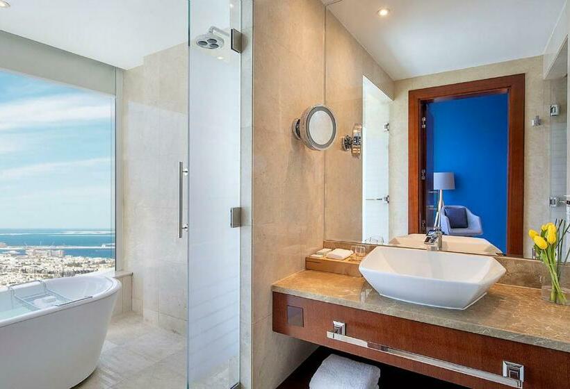 هتل Voco Dubai, An Ihg