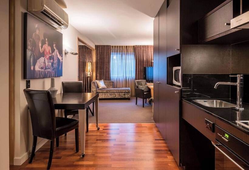 Museum Apartment Hotel, Independent Collection By Evt