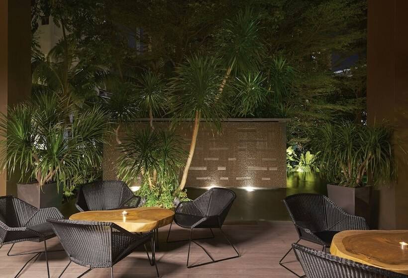 Quincy Hotel Singapore By Far East Hospitality