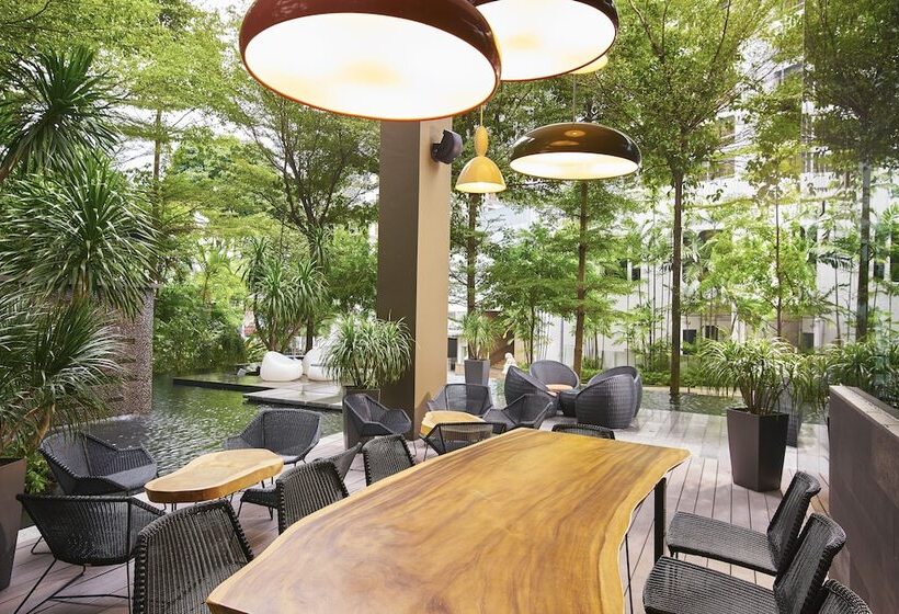 Quincy Hotel Singapore By Far East Hospitality