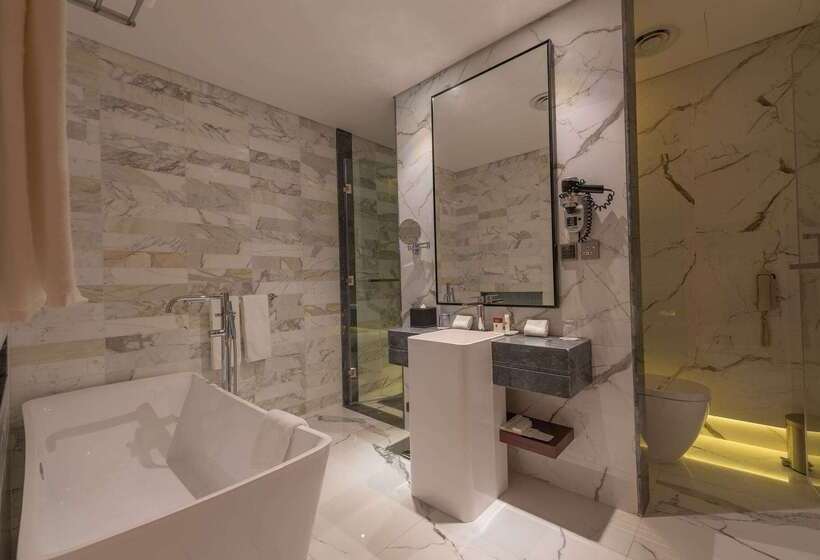 Ramada Hotel & Suites By Wyndham Al Qassim