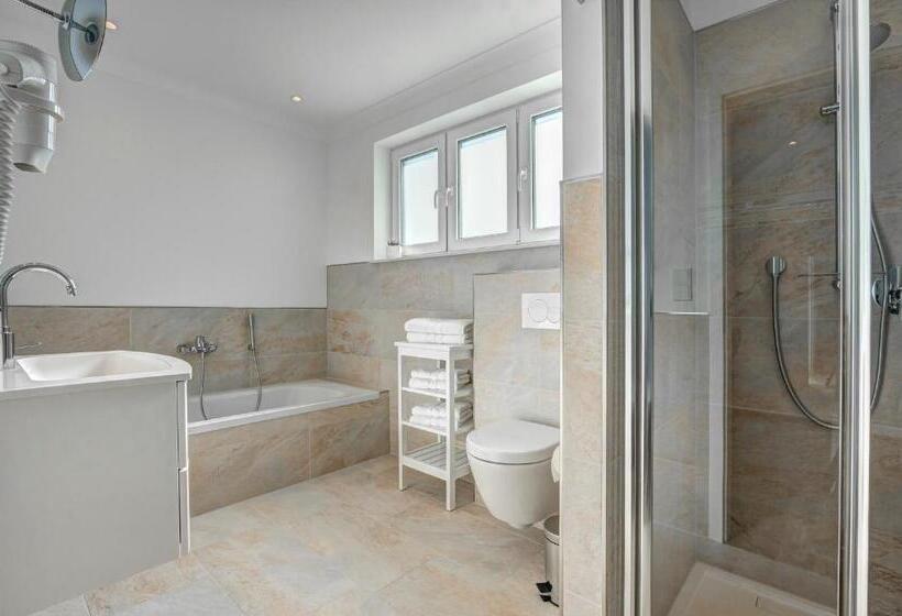 Aparthotel Villa Lea