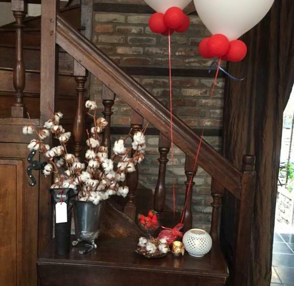 تختخواب و صبحانه Artagnan