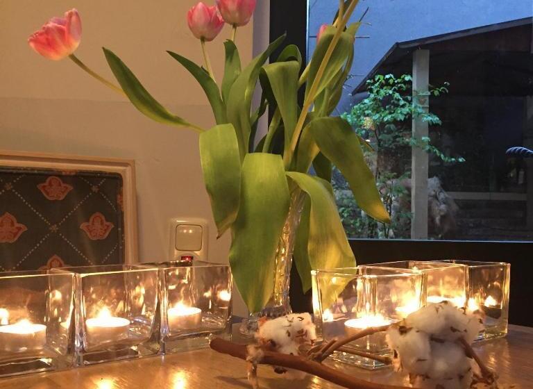 تختخواب و صبحانه Artagnan