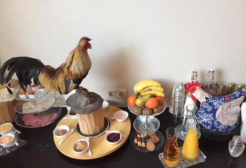 تختخواب و صبحانه Artagnan