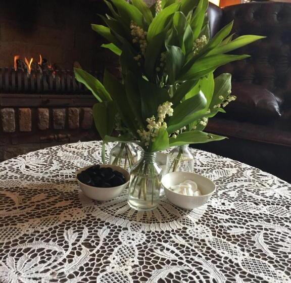 تختخواب و صبحانه Artagnan