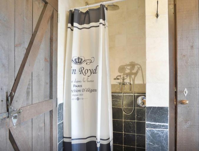 تختخواب و صبحانه Artagnan