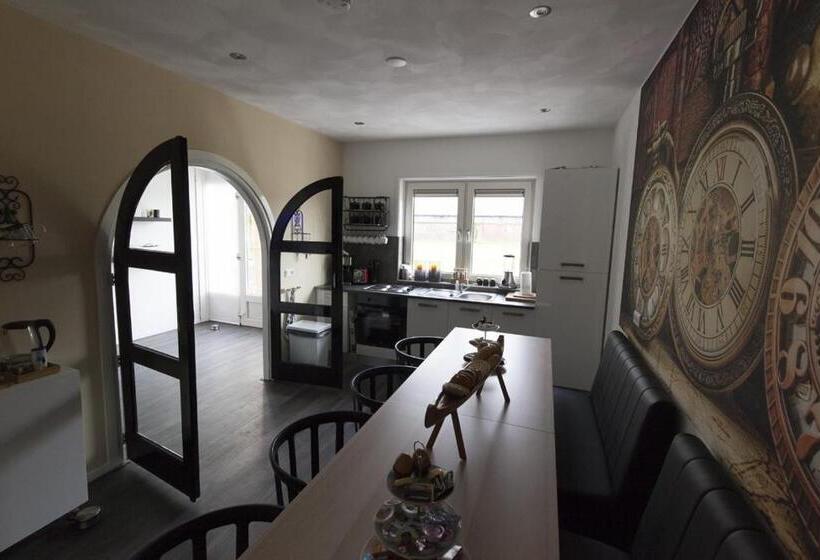 مبيت وإفطار Byonz