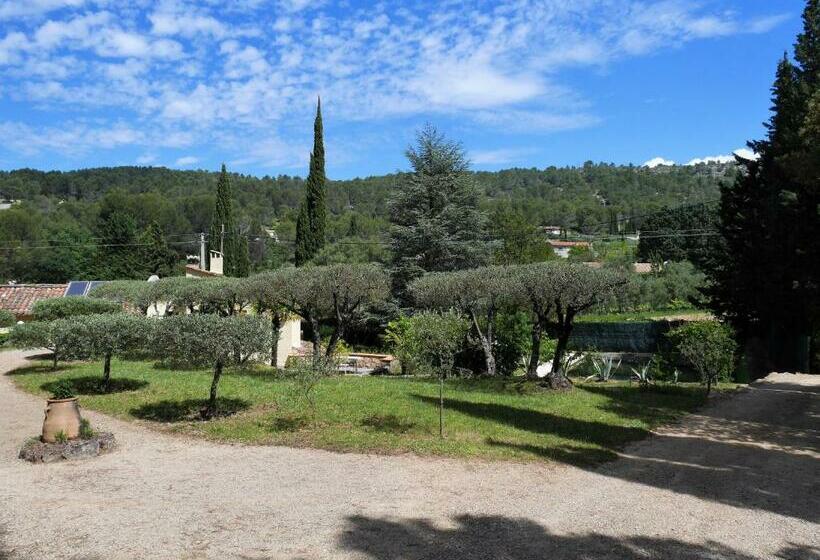 민박 Le Mas Des Oliviers