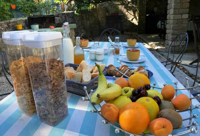 민박 Le Mas Des Oliviers