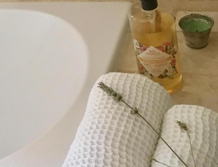 مبيت وإفطار Les Didascalies