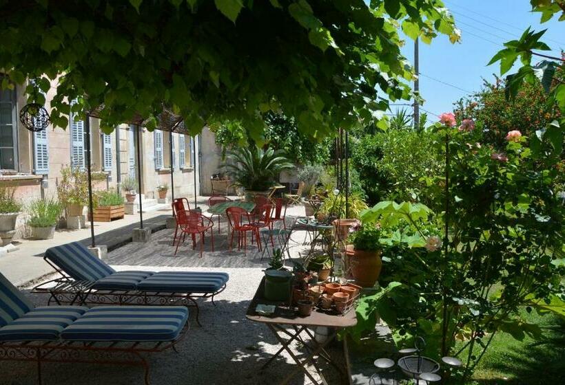 مبيت وإفطار Les Passiflores