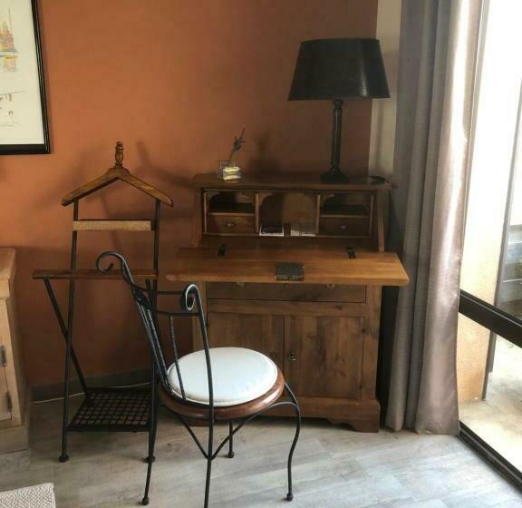 ベッドアンドブレックファースト Les Secrets Du Mistral