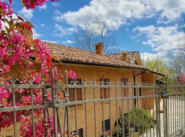 مبيت وإفطار Luci Sui Monti