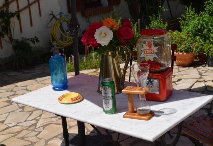 ベッドアンドブレックファースト Maison D Autrefois