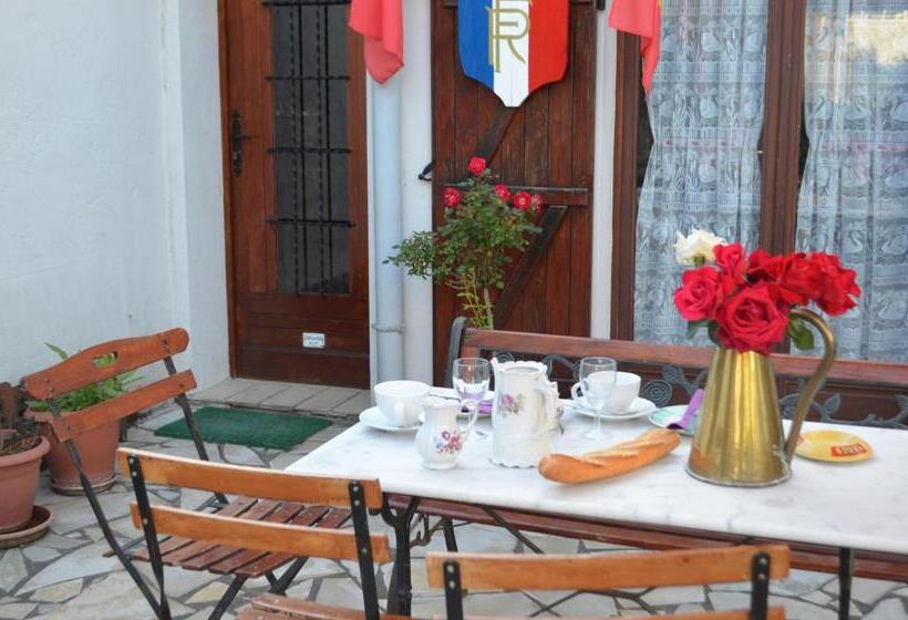 ベッドアンドブレックファースト Maison D Autrefois