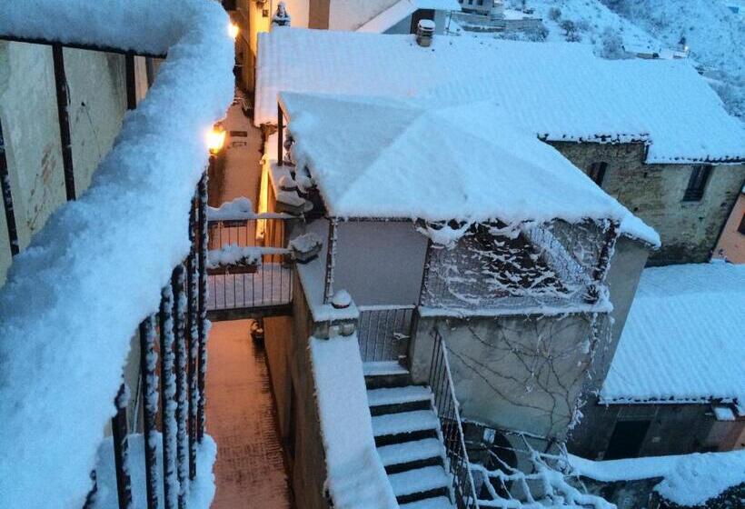 צימר Palazzo De Fabritiis