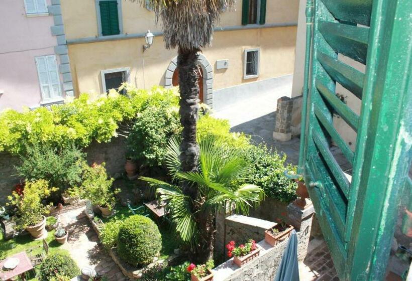 مبيت وإفطار Palazzo Palesa