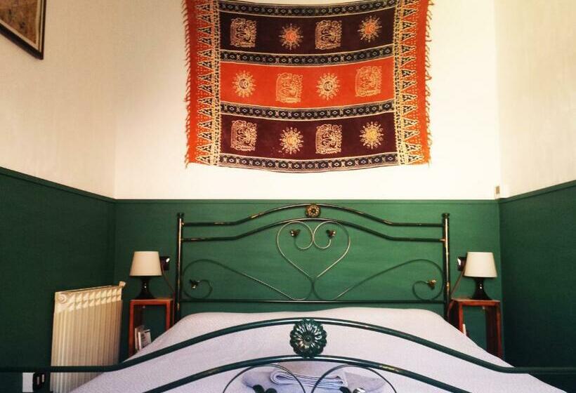 צימר Tana Libera Tutti 1 Nature, Yourself, Love