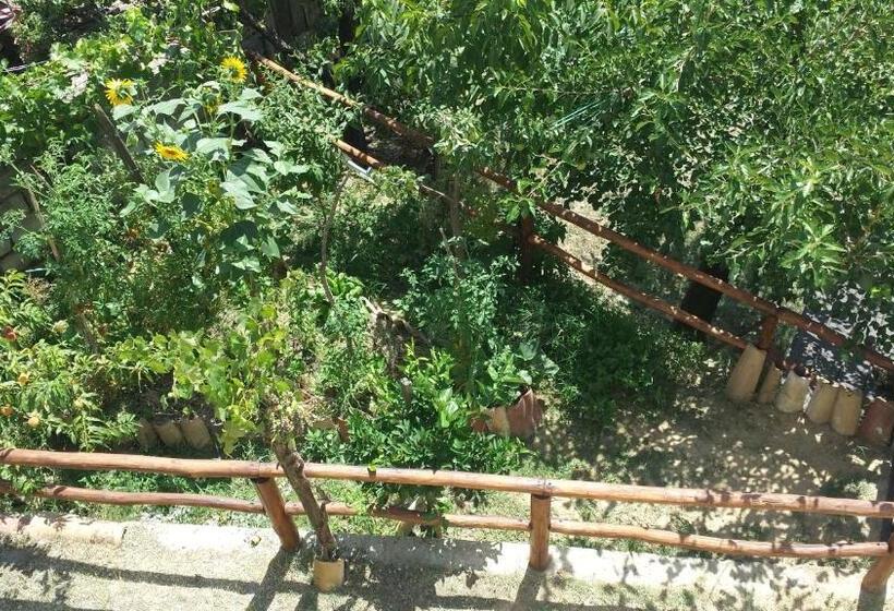 צימר Tana Libera Tutti 1 Nature, Yourself, Love