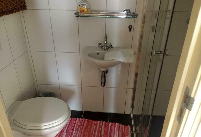 Bed & Breakfast In Ons Bakhuis