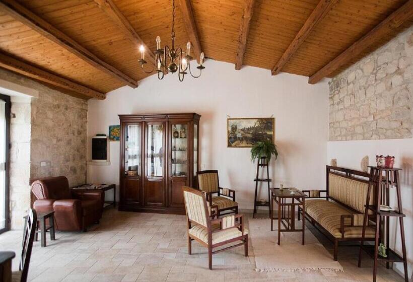 Отель Agriturismo Villa Flavia
