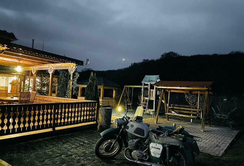 Отель Agropensiunea Valea Fagilor