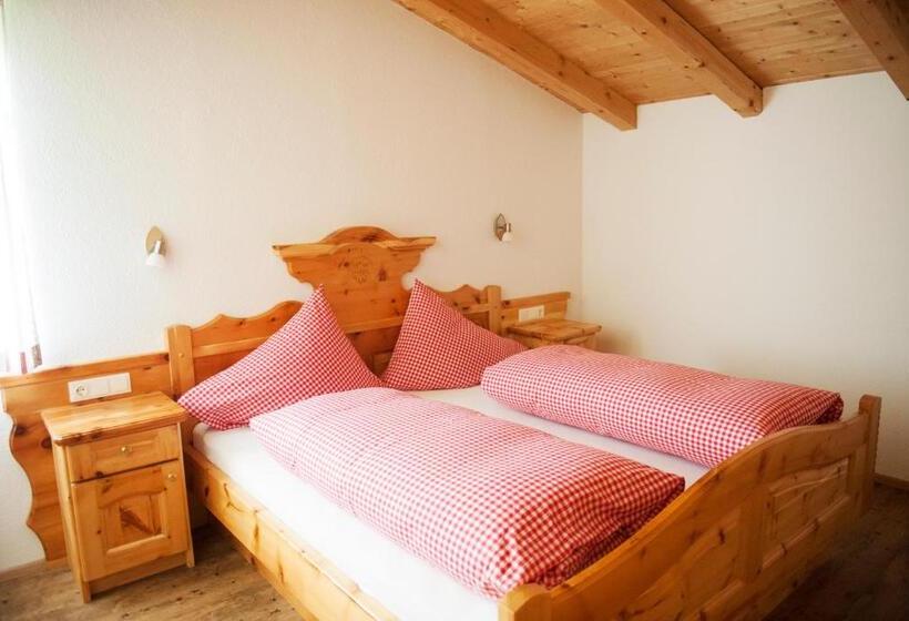 ホテル Bauernhof Entalhof