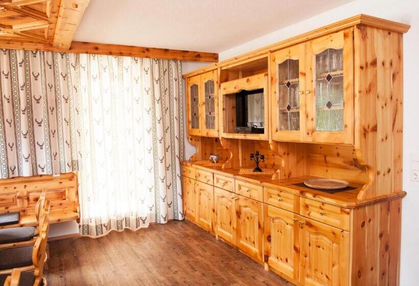 ホテル Bauernhof Entalhof