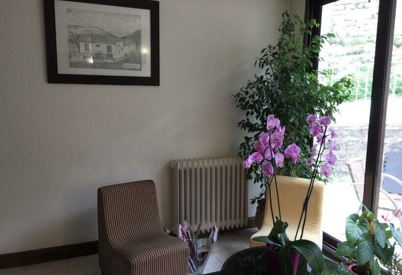 Отель Du Tourisme