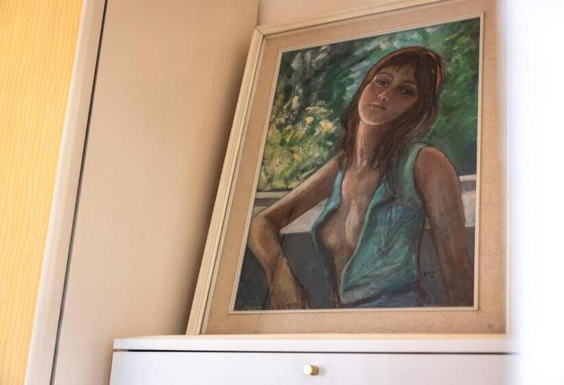 هتل Le Anfore Di Arpi