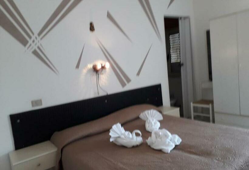 Отель Santa Caterina