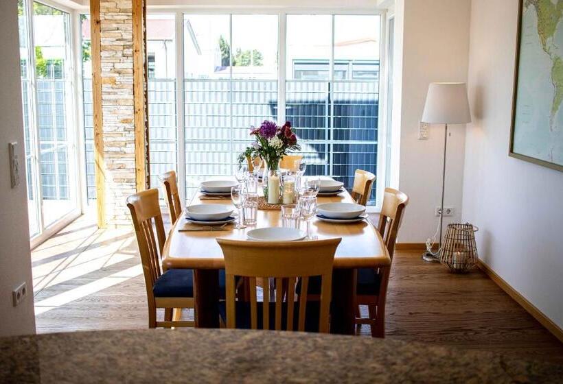 ペンション Boardinghouse Neuburg