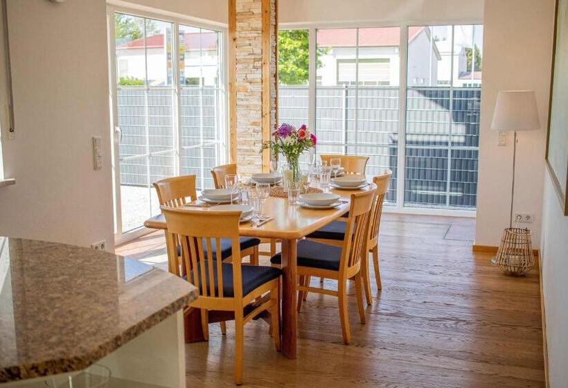 ペンション Boardinghouse Neuburg