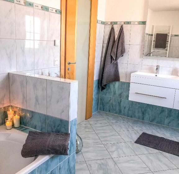 ペンション Boardinghouse Neuburg