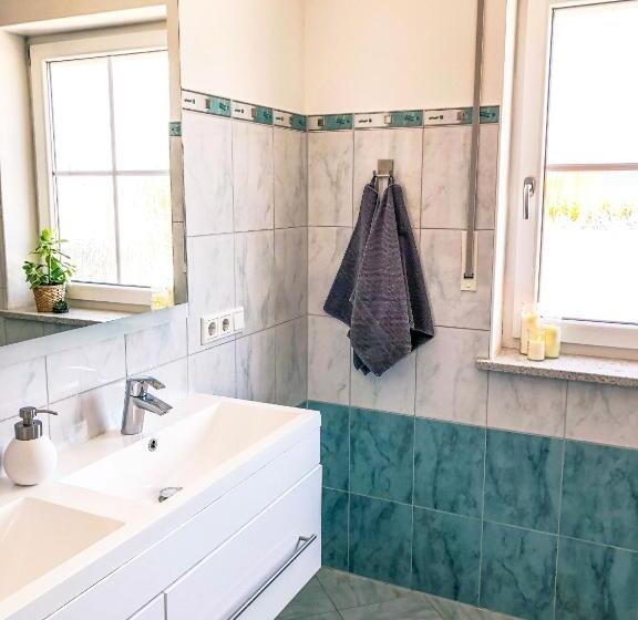 ペンション Boardinghouse Neuburg