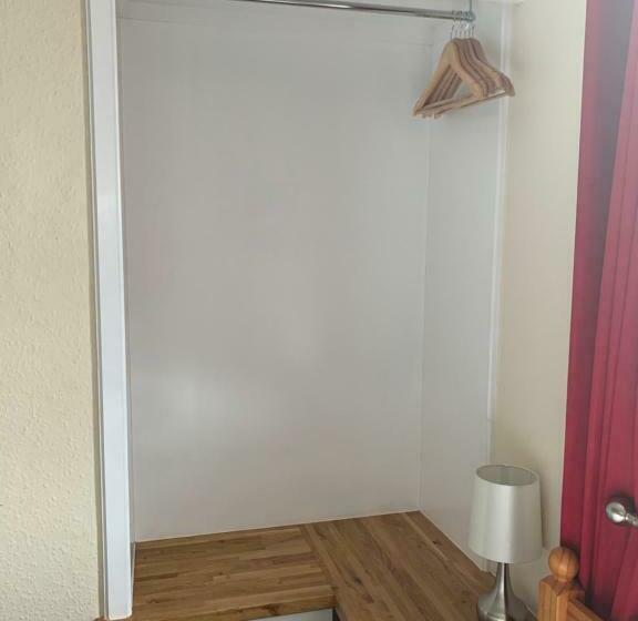 膳宿费 Bouvrie Guest House