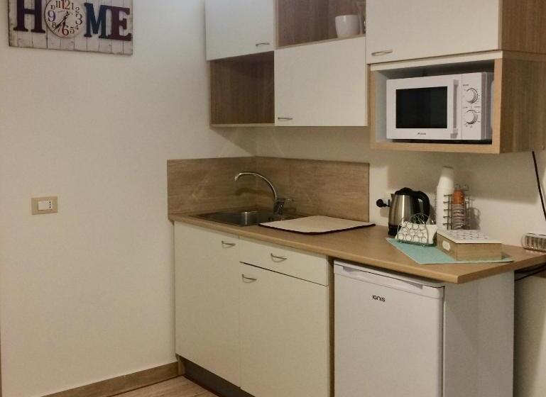 بنسيون Ca&sa Sweet Holiday