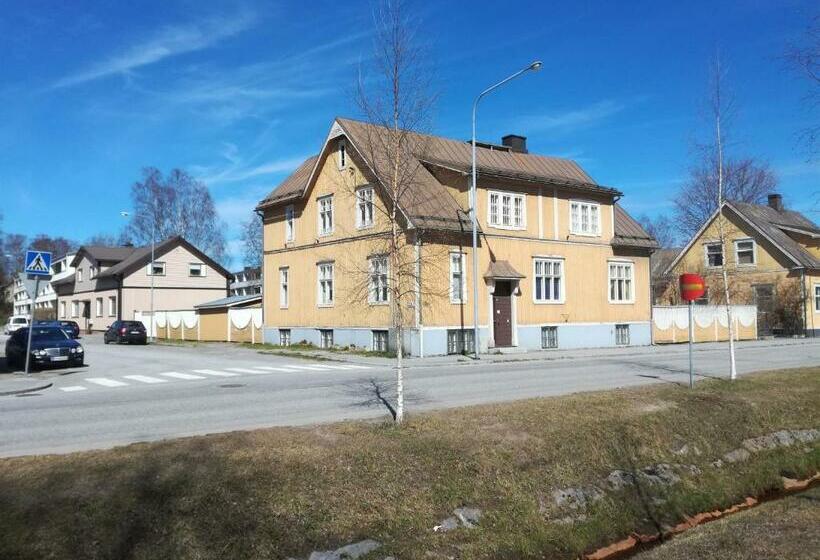 펜션 Firsthome Guesthouse