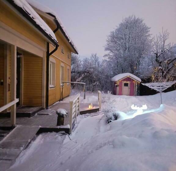 펜션 Firsthome Guesthouse