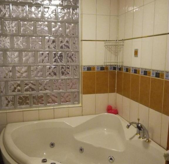 펜션 Firsthome Guesthouse