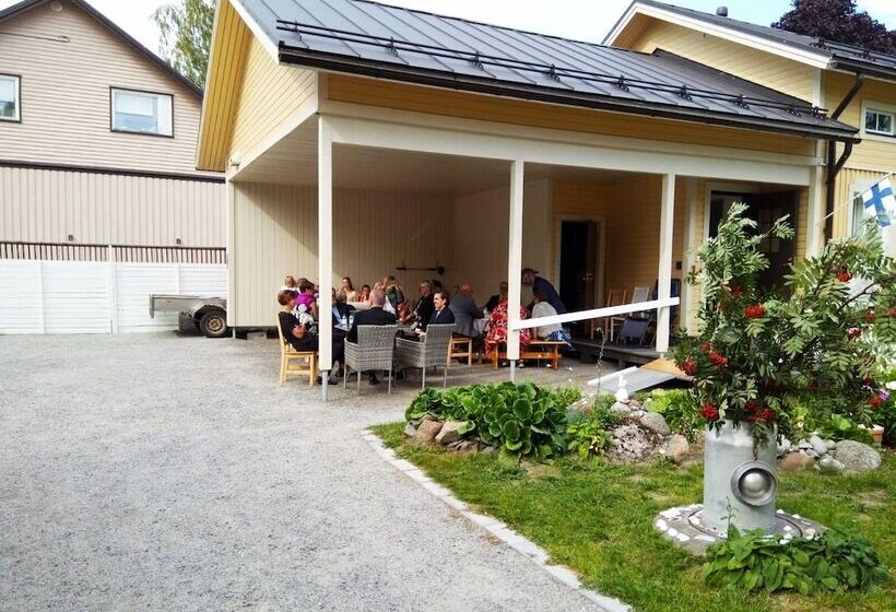 펜션 Firsthome Guesthouse