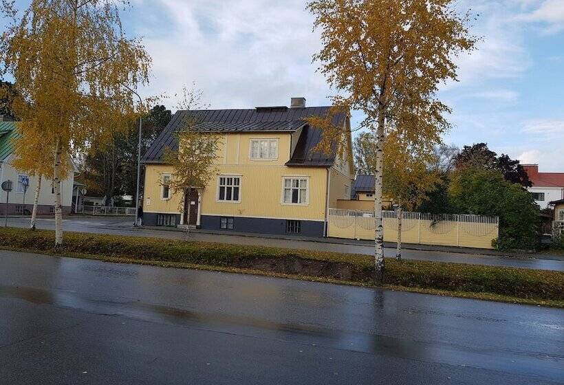 펜션 Firsthome Guesthouse