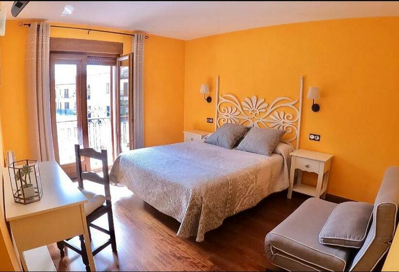 پانسیون Hostal Plaza Mayor