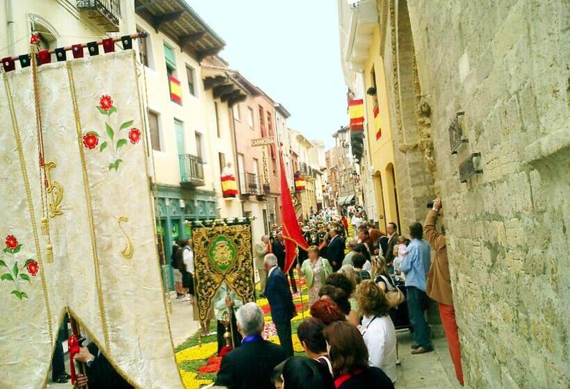 پانسیون Hostal Plaza Mayor