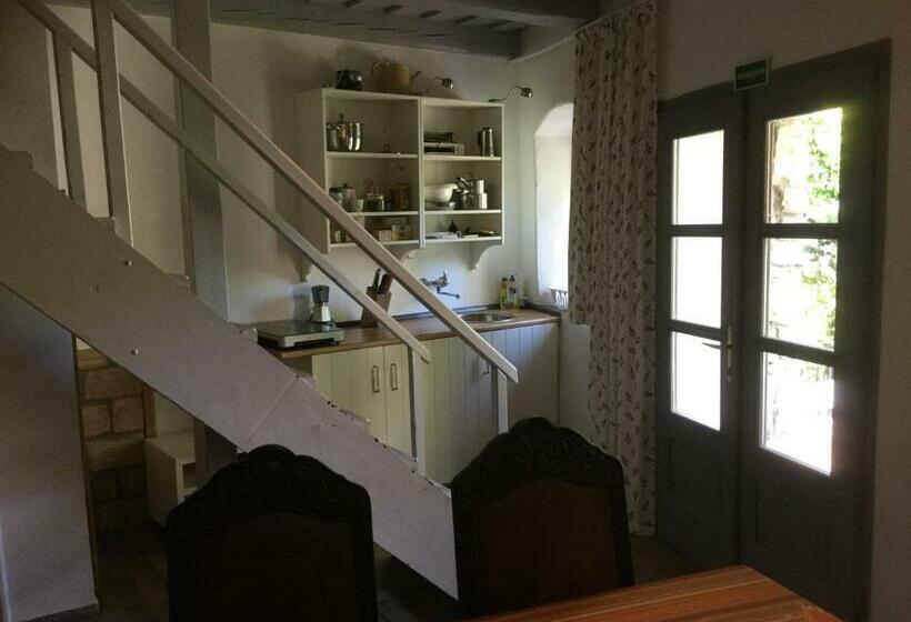 ペンション Három Huszár Köveskal