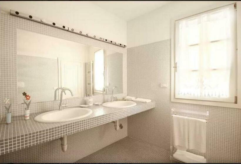 بنسيون I Fiori Di Miranda