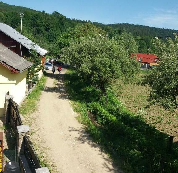 بنسيون Karisma Kriss