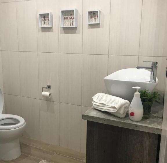 פנסיון La Benroy